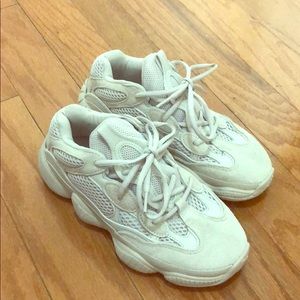 Yeezy 500. 💯 authentic